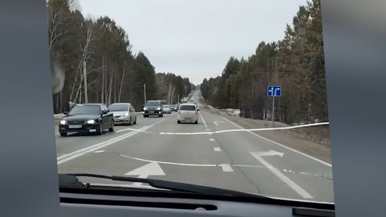 20-километровый транспортный затор образовался на Байкальском тракте в дни празднования Масленицы